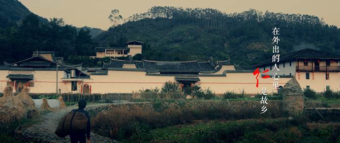 暖！致敬节日里的“中国红”